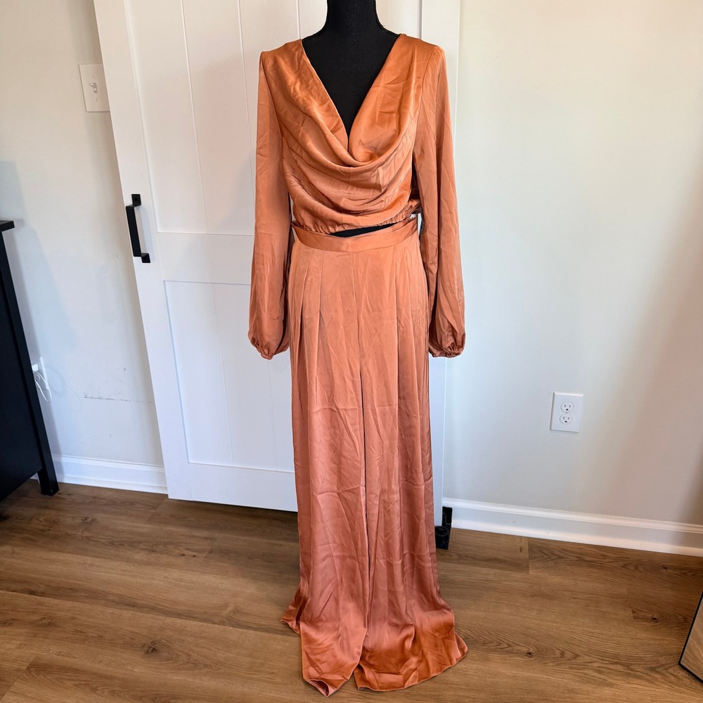 NWT ASOS DESIGN Satin Two-Piece Set Cowl Neck Crop Top Wide Leg Pants Size 8